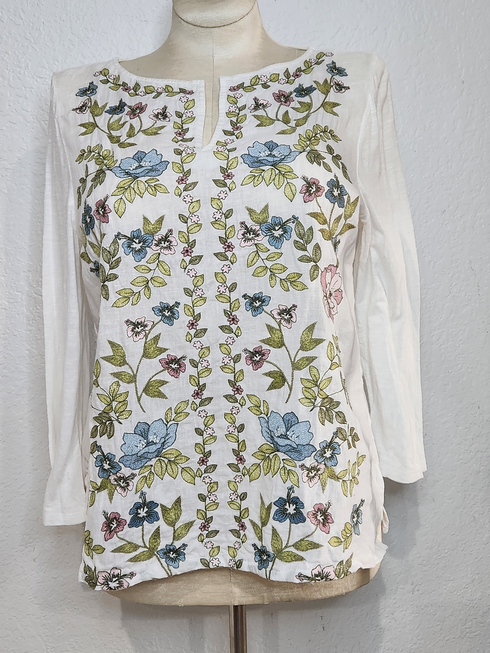 J. Jill White Tunic with Blue, Green and Pink Floral Embroidery